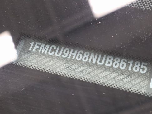 Certified 2022 Ford Escape SEL image 32