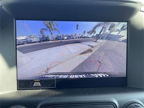 Used 2024 GMC Terrain SLT image 14