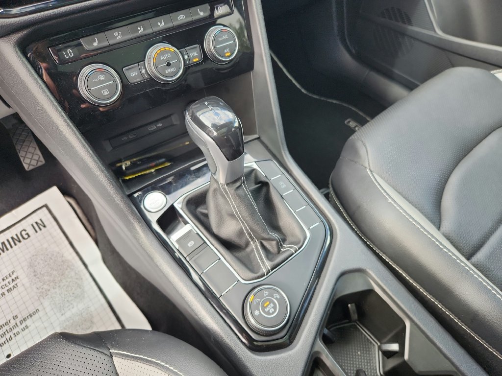 Certified 2023 Volkswagen Taos SEL AWD/4WD image 16