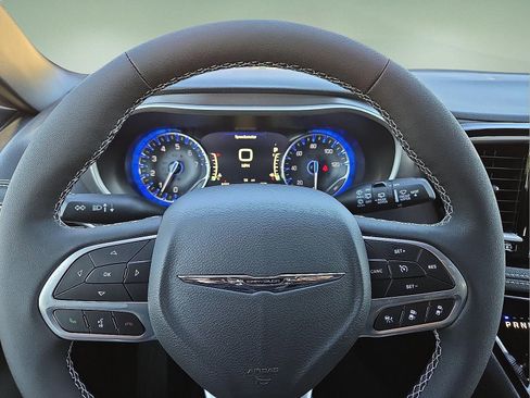 New 2026 Chrysler Pacifica Select image 24
