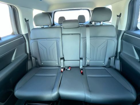 Used 2025 Hyundai Santa Fe SEL image 23