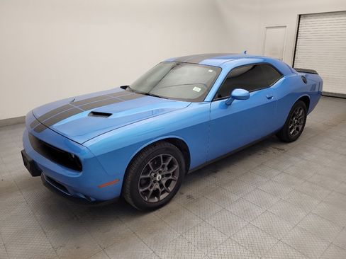 Used 2018 Dodge Challenger GT image 2