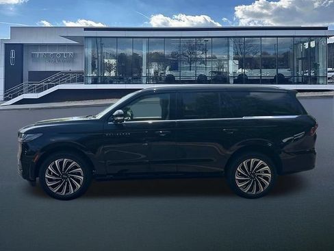 New 2026 Lincoln Navigator Black Label AWD/4WD image 4
