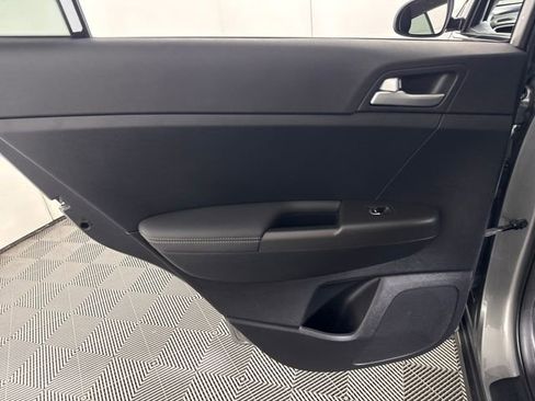 Used 2019 Kia Sportage LX AWD/4WD image 19