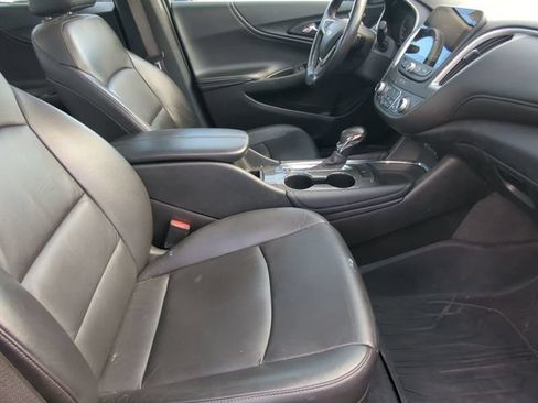 Used 2022 Chevrolet Malibu LT w/ Leather Package FWD image 26