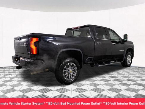Used 2024 Chevrolet Silverado 2500 LTZ w/ LTZ Plus Package image 17