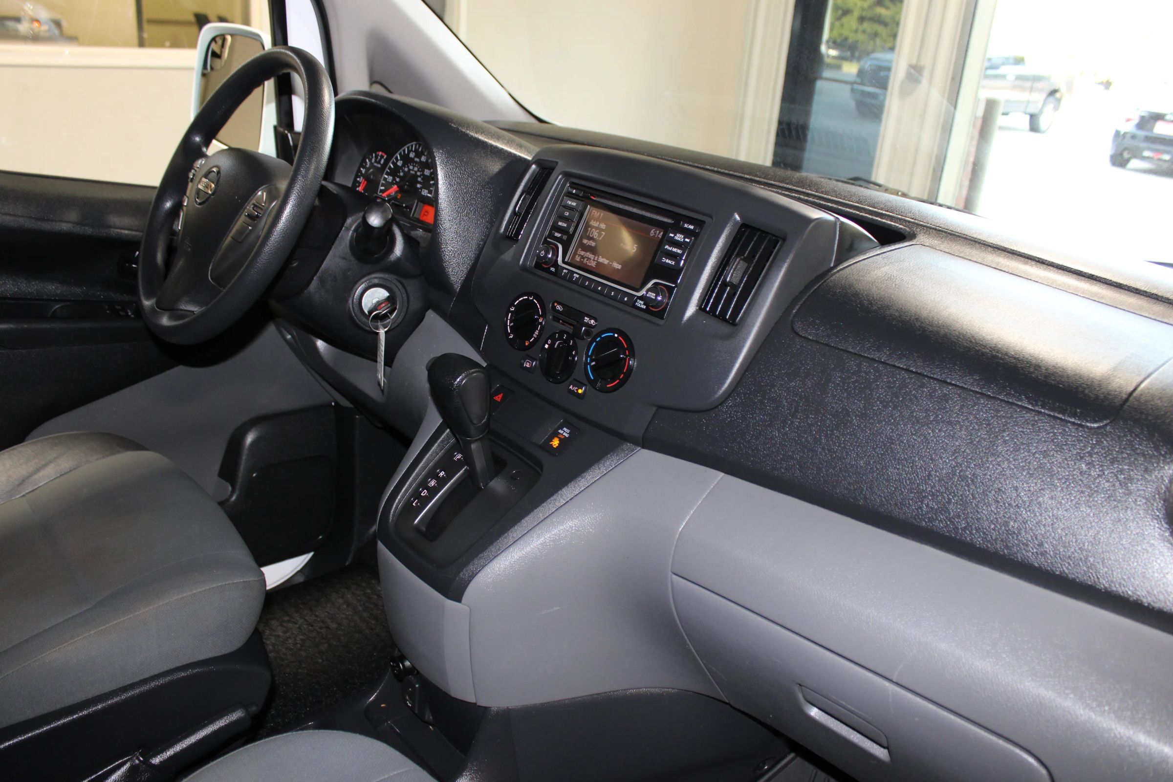 Used 2019 Nissan NV200 SV FWD image 25