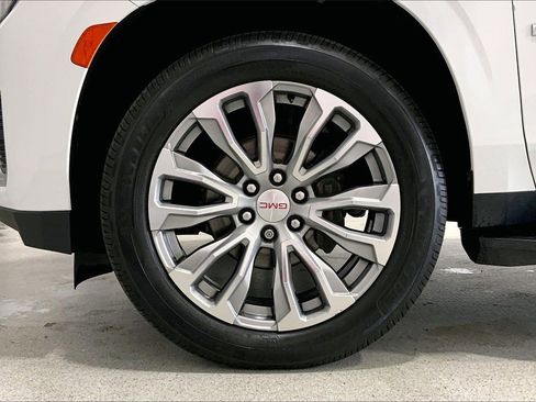 Used 2021 GMC Yukon Denali image 8