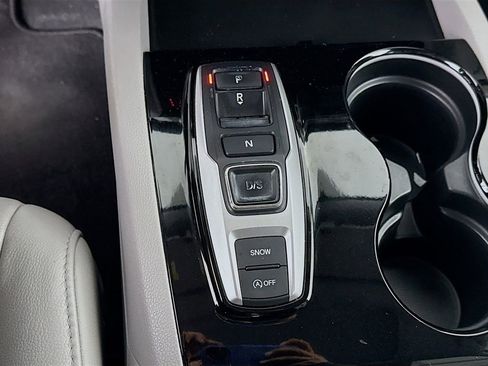 Used 2019 Honda Pilot Touring image 17