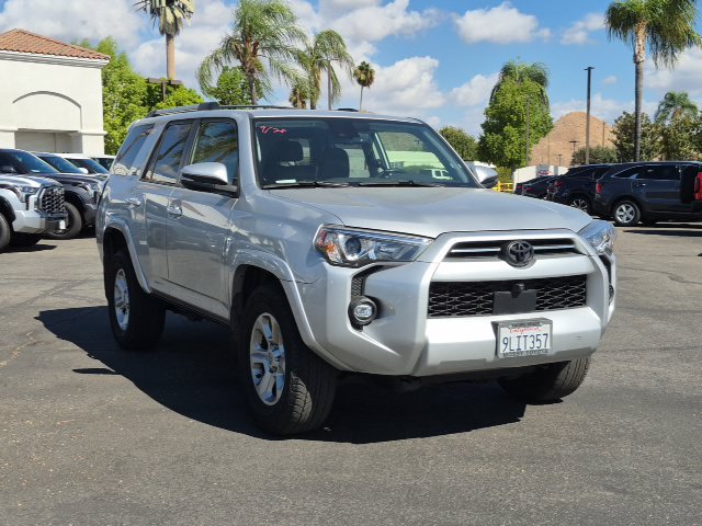 Used 2024 Toyota 4Runner SR5 Premium w/ Moonroof Package RWD image 3