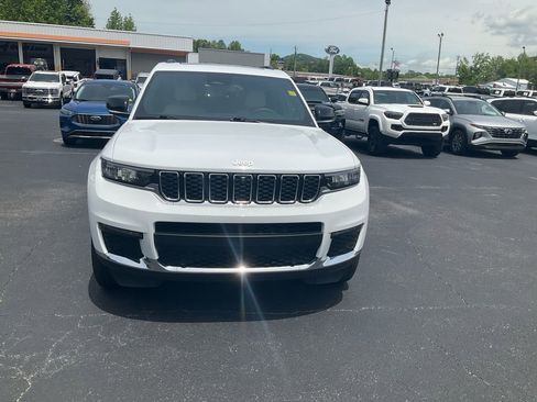 Used 2025 Jeep Grand Cherokee L Limited w/ Luxury Tech Group II AWD/4WD image 2