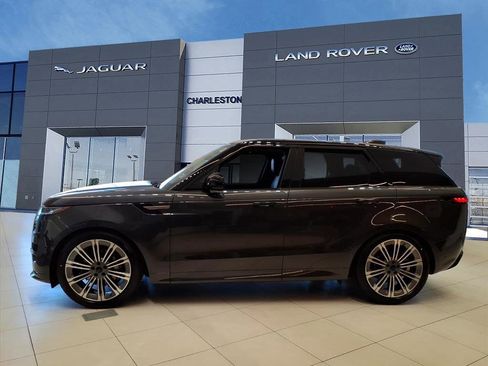 New 2026 Land Rover Range Rover Sport Dynamic SE AWD/4WD image 2