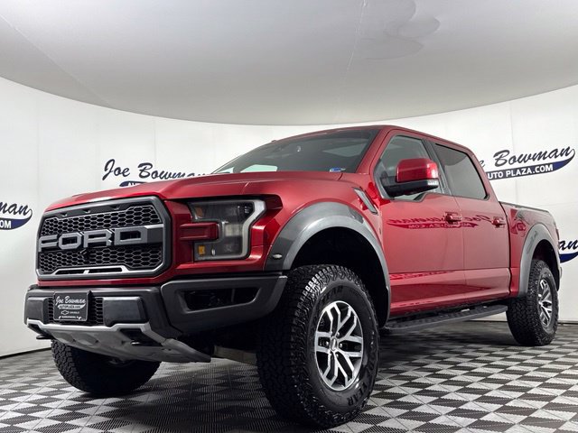 Used 2017 Ford F150 Raptor w/ Equipment Group 802A Luxury AWD/4WD image 3