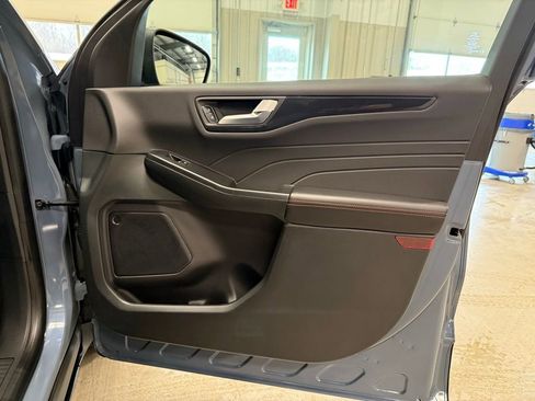 New 2026 Ford Escape ST-Line w/ Tech Pack #1 AWD/4WD image 23