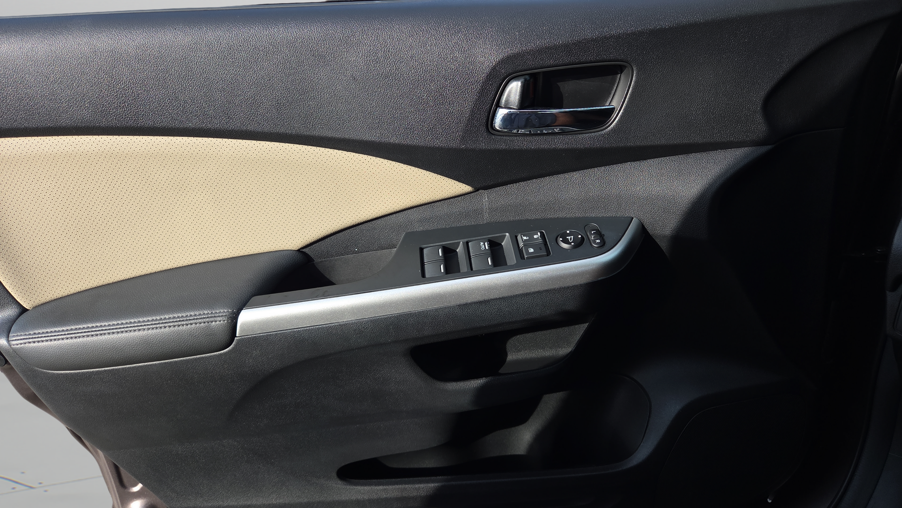 Used 2016 Honda CR-V EX-L image 34