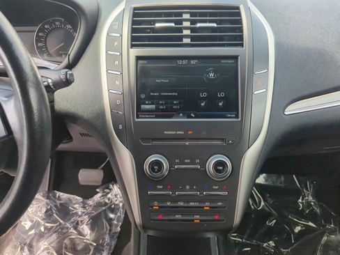 Used 2015 Lincoln MKC FWD image 15