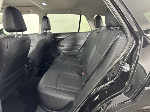 Used 2025 Subaru Outback Limited image 25