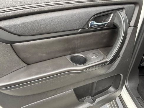 Used 2015 Chevrolet Traverse LT w/ LPO, 'HIT The Road' Package AWD/4WD image 16