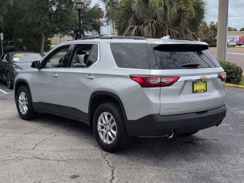 Used 2019 Chevrolet Traverse LT FWD image 7