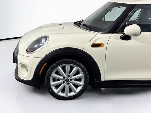 Used 2019 MINI Cooper 4-Door Hardtop image 38