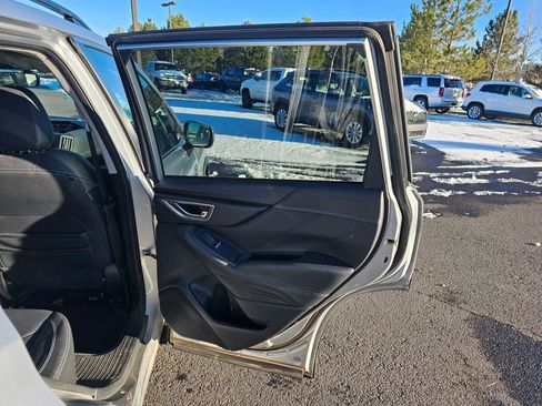 Used 2019 Subaru Forester Limited image 15