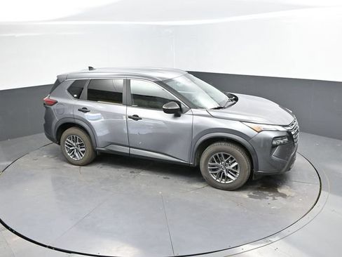 Used 2024 Nissan Rogue S AWD/4WD image 34