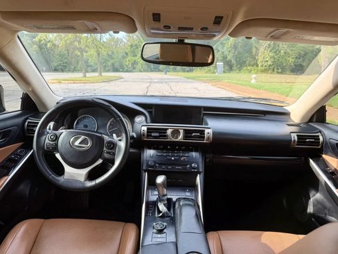 Used 2014 Lexus IS 350 w/ Navigation Package RWD image 13