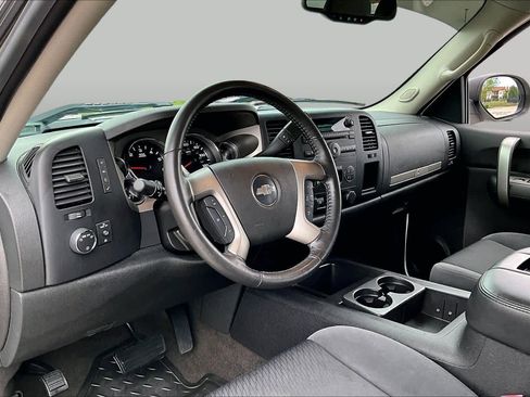 Used 2009 Chevrolet Silverado 1500 LT w/ Power Pack Plus RWD image 17