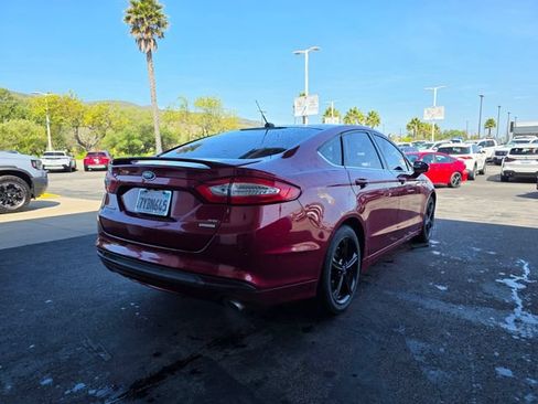 Used 2016 Ford Fusion SE FWD image 7