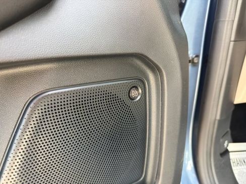 Used 2020 Ford Escape Titanium FWD image 20