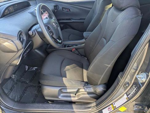 Used 2022 Toyota Prius LE image 15