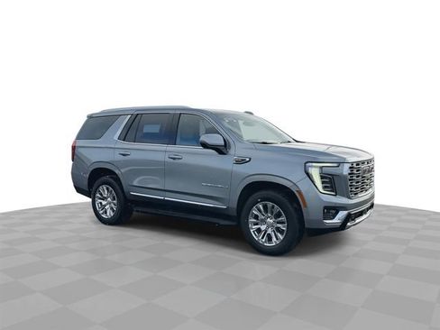 Certified 2025 GMC Yukon Denali AWD/4WD image 2