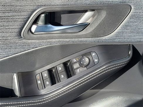 Certified 2023 Nissan Rogue SV image 20