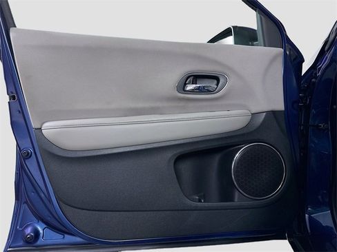 Used 2017 Honda HR-V EX image 13