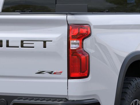 New 2026 Chevrolet Silverado 1500 ZR2 image 11