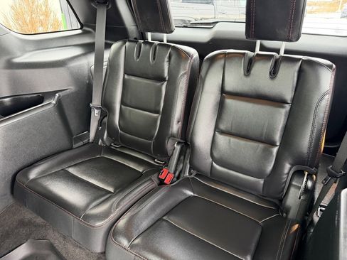 Used 2018 Ford Explorer Sport image 23