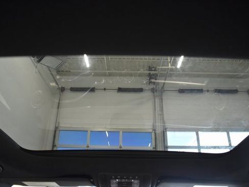 Used 2022 Mercedes-Benz GLB 250 4MATIC image 27