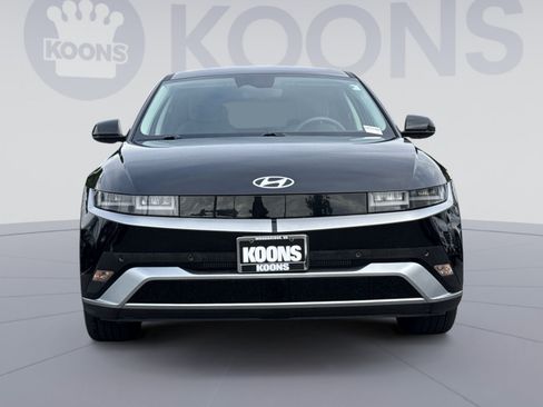 Certified 2025 Hyundai Ioniq 5 SE RWD image 11