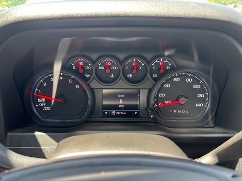 Used 2024 GMC Sierra 1500 Pro w/ Pro Value Package AWD/4WD image 4