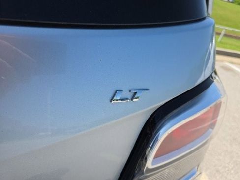 Used 2018 Chevrolet Sonic LT FWD image 12