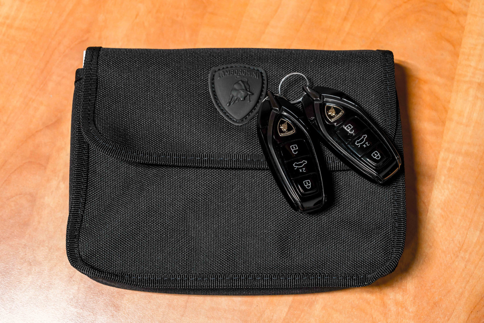 Used 2025 Lamborghini Urus SE AWD/4WD image 67