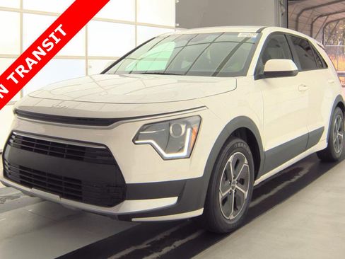 Used 2023 Kia Niro LX FWD image 1