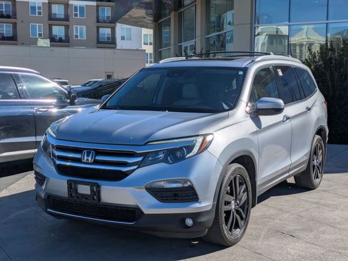 Used 2016 Honda Pilot Elite image 9
