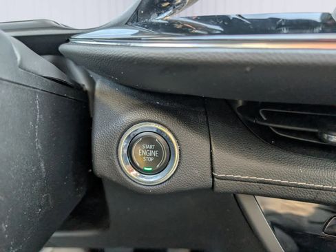 Certified 2022 Buick Envision Avenir w/ Technology Package II image 28