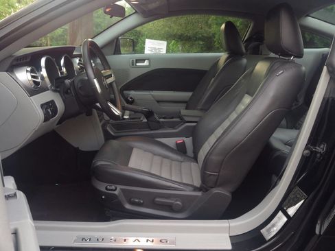 Used 2008 Ford Mustang GT RWD image 12