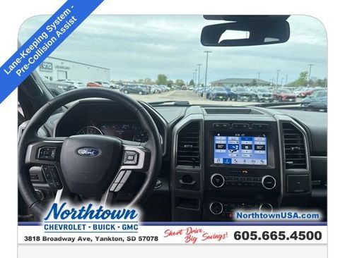 Used 2019 Ford Expedition XLT w/ Equipment Group 202A AWD/4WD image 17