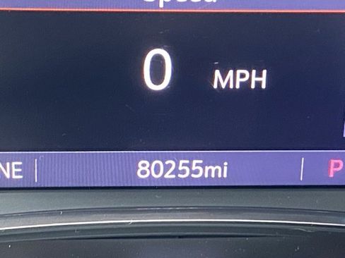 Used 2020 Chevrolet Traverse LT image 16