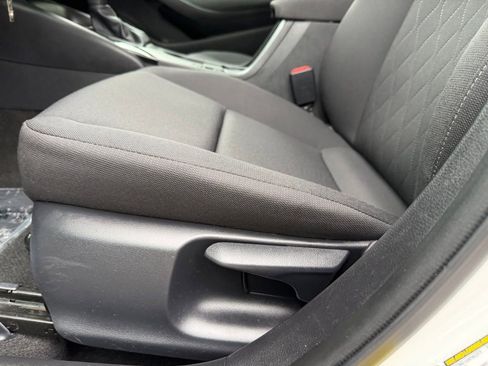 Used 2024 Toyota Corolla LE image 17