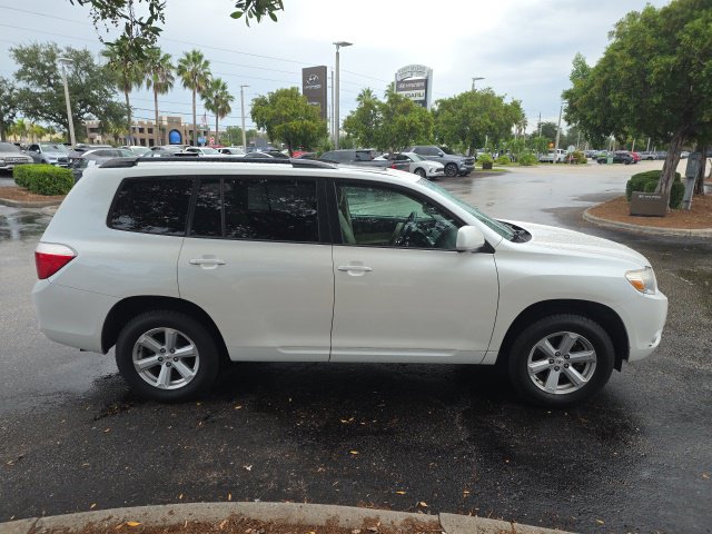 Used 2010 Toyota Highlander SE FWD image 5