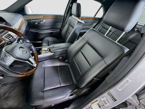 Used 2014 Mercedes-Benz E 350 4MATIC Sedan image 13